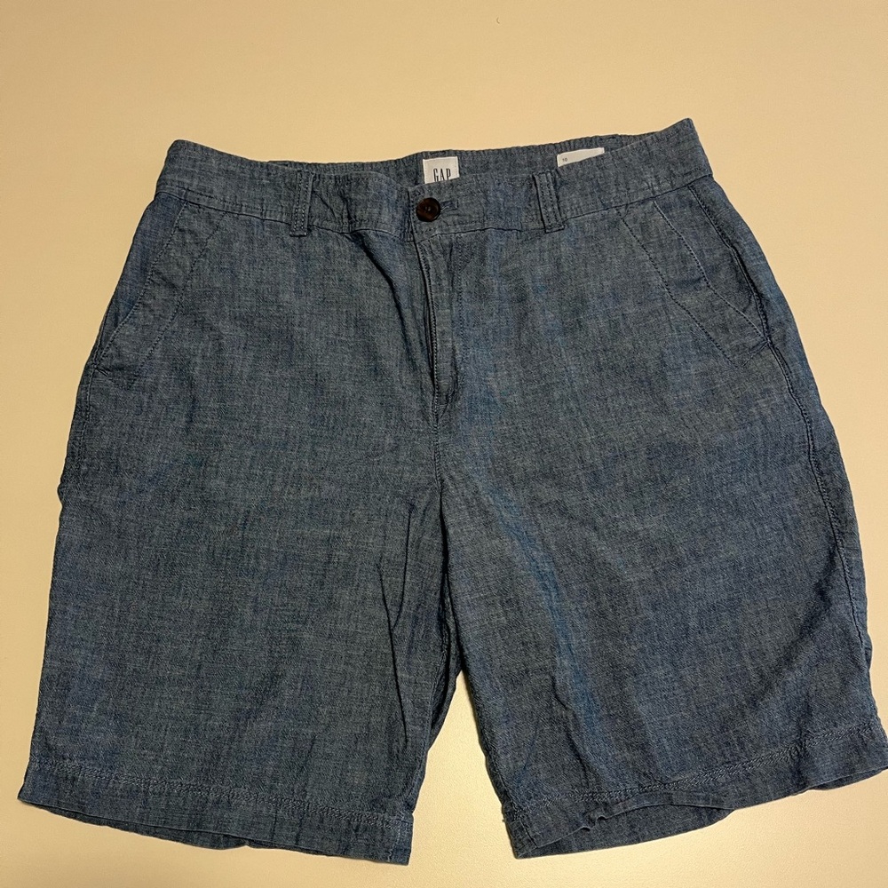 Gap, women’s lightweight denim Bermuda shorts